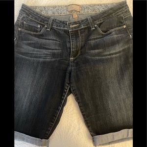 Paige Bermuda shorts size 31 great condition
